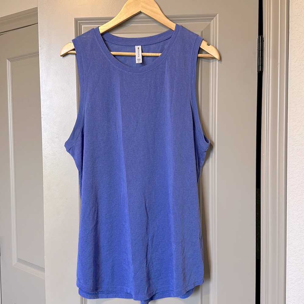 Athleta breezy tank periwinkle purple size XL